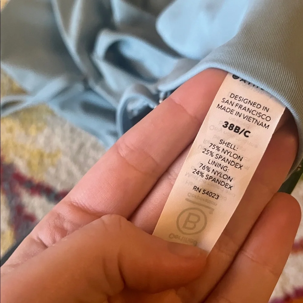 NWT ATHLETA VILLA BRA CUP BIKINI TOP SIZE 38 B/C